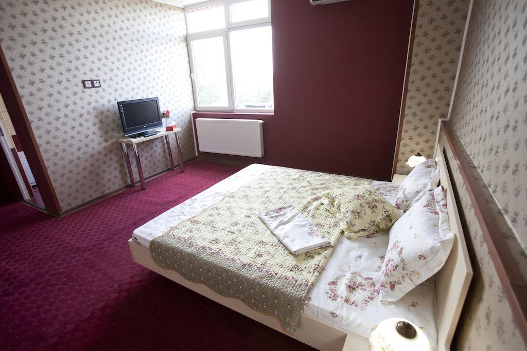 Hotel La Gil 부쿠레슈티 외부 사진